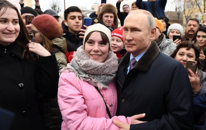 Жительница Иваново попросила Путина взять её замуж. Фото РИА Новости