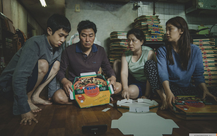 Южнокорейская драма "Паразиты" стала самым кассовым иностранным фильмом в Великобритании. Фото «ПРОвзгляд», kinopoisk.ru