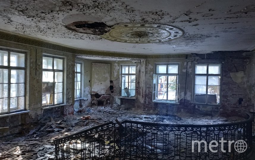 Дача Фаберже может быть утрачена: здание сильно разрушено. Фото КГИОП /kgiop.gov.spb.ru, "Metro"