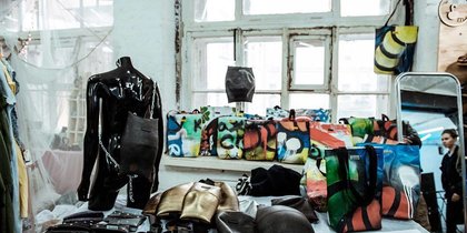 Петербургские резиновые сумки из велокамер стали хитом