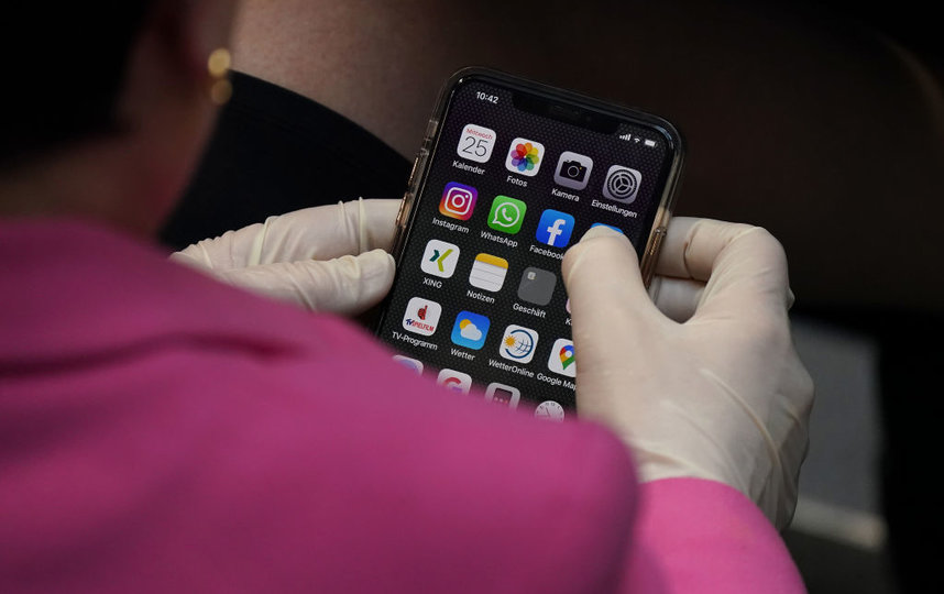 Компания Apple может перенести выпуск нового iPhone. Фото Getty