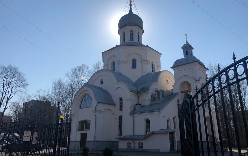 Храмы Петербурга открыты для прихожан. Фото Фото автора