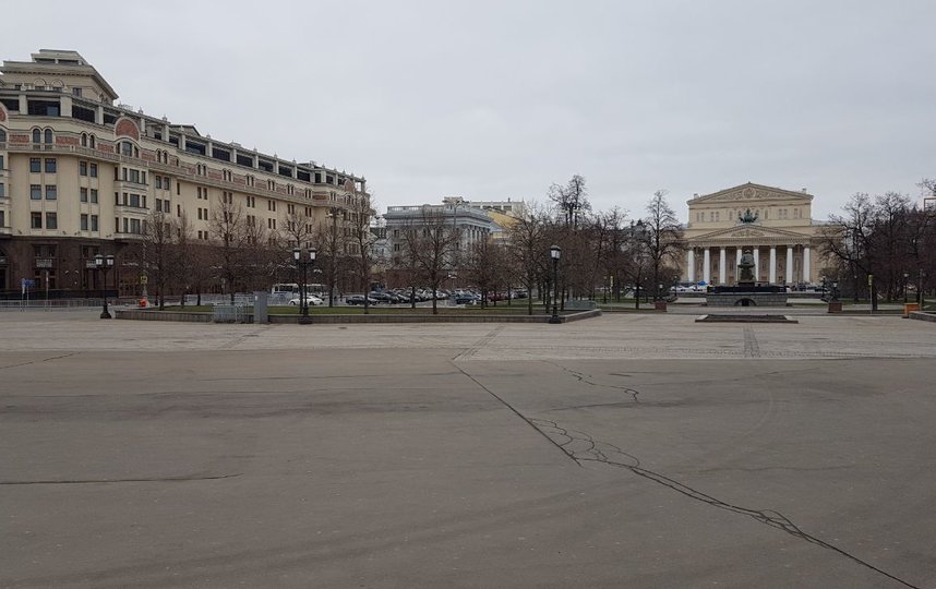 Театральная площадь. Фото Василий Кузьмичёнок