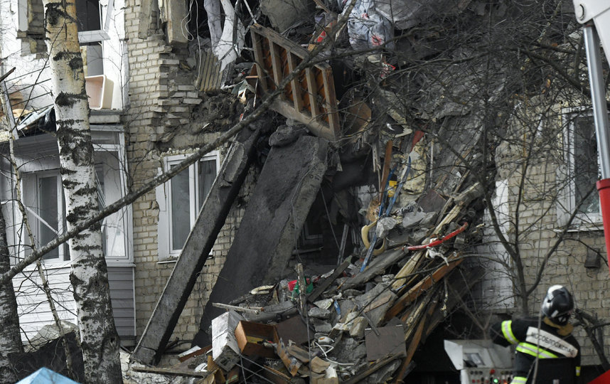 Взрыв газа произошёл в жилом пятиэтажном доме в Орехово-Зуево днём 4 апреля. Фото AFP