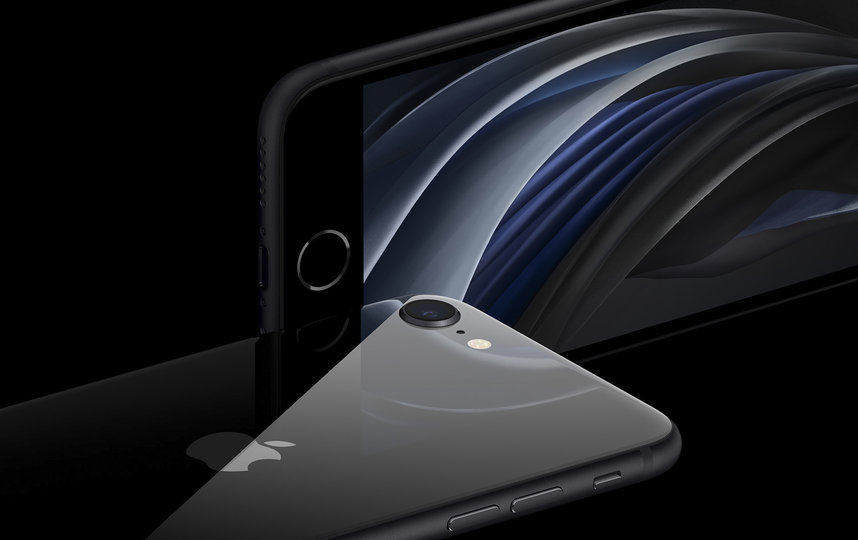 Компания Apple представила новый iPhone SE второго поколения. Фото AFP