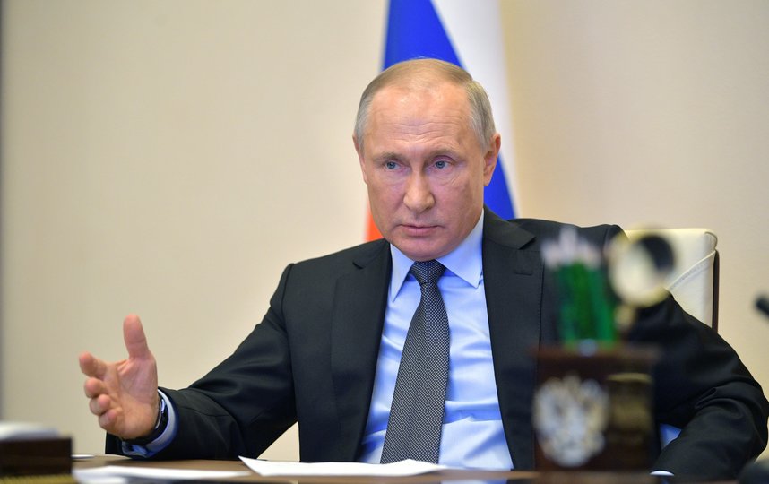 Совещание по ситуации в сфере строительства, на котором Владимир Путин рассказал о специальной льготной ипотеке, проходило в режиме видеоконференции. Фото AFP
