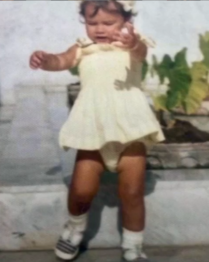 Виктория Бекхэм в детстве. Фото Instagram @victoriabeckham
