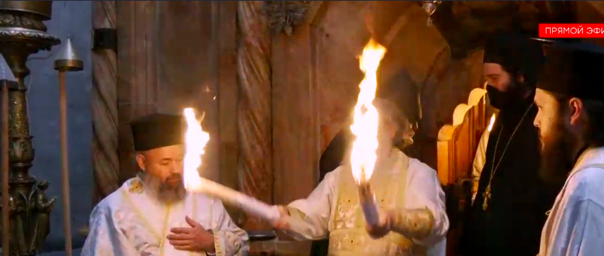 Благодатный огонь-2020 сошел в пустом храме Гроба Господня. Фото Скриншот телетрансляции "НТВ".