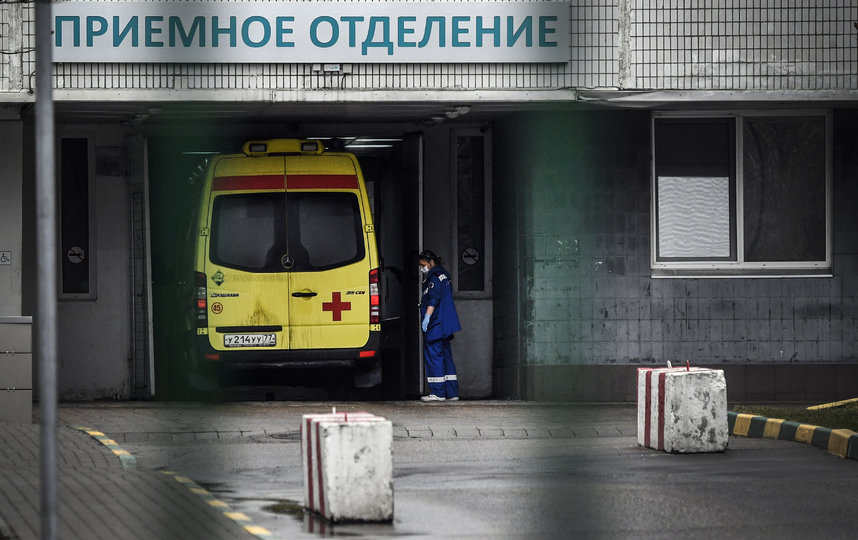 В Москве пациентов с коронавирусом принимают уже 42 стационара. Фото AFP