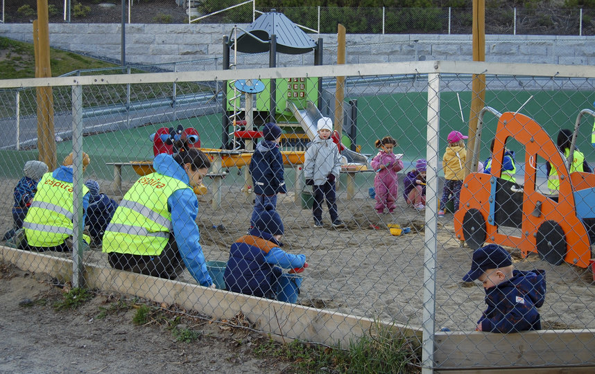 В Норвегии открылись детские сады и начальные школы. Фото AFP