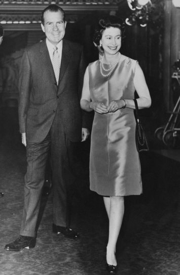 Президент США Ричард Никсон и королева Великобритании Елизавета II. 1969 год. Фото Getty