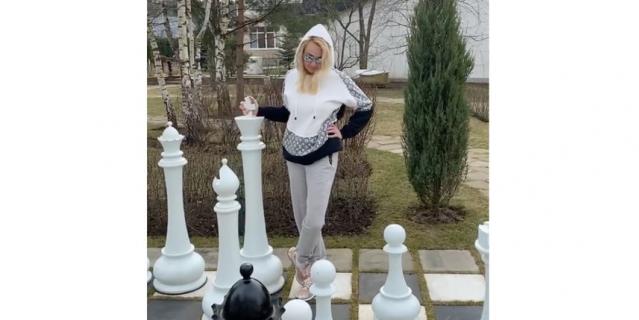 Яна Рудковская. Яна Рудковская.