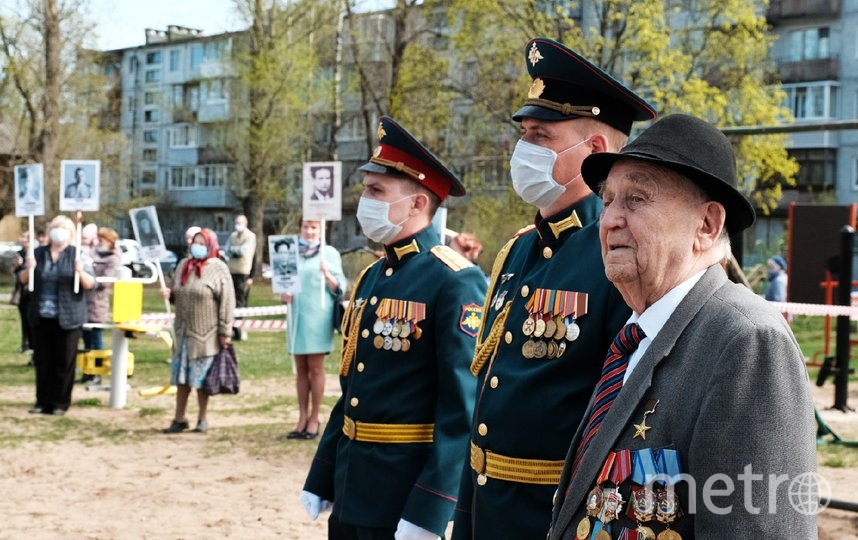 Для ветеранов из Ленинградской области провели персональный парад. Фото Алена Бобрович, "Metro"