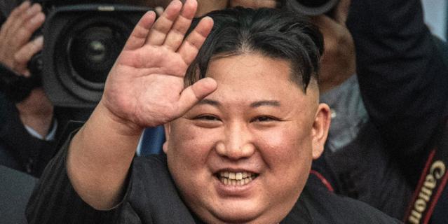 Ким Чен Ын в марте 2019 года. Ким Чен Ын в марте 2019 года.