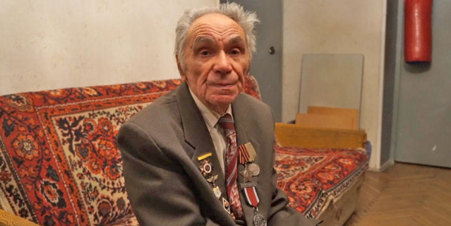 Борис Головчинер. Борис Головчинер.