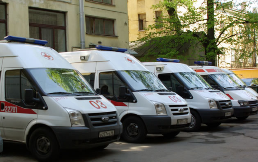 В Петербурге студенты-медики выйдут на работу вместо заболевших врачей скорой помощи. Фото www.03spb.ru