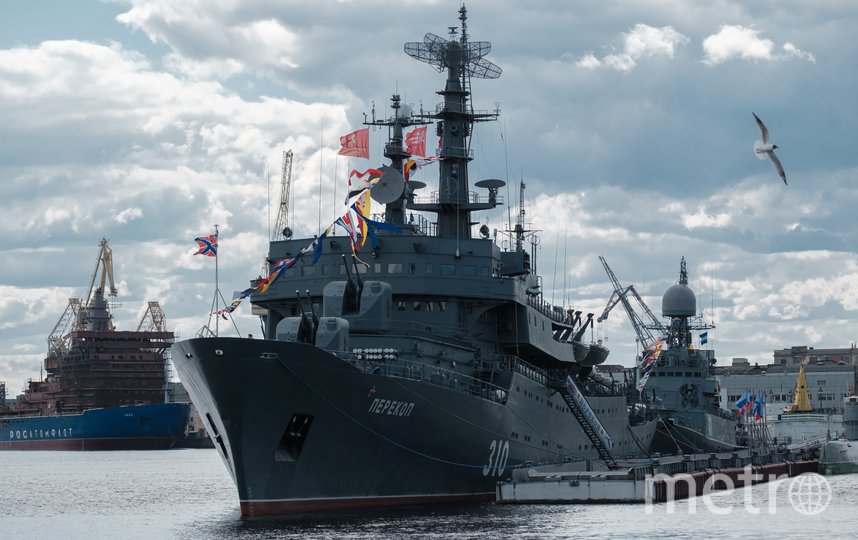 Корабли прибыли накануне Дня Победы. Фото Алены Бобрович, "Metro"