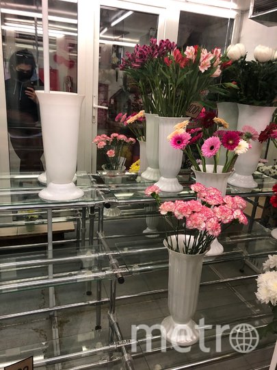 Цветы в Петербурге всё-таки можно купить – и не только онлайн. Фото Карина Тепанян, "Metro"