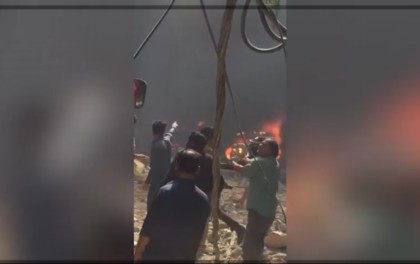 Кадры видео с места падения самолета. Фото Скриншот Youtube
