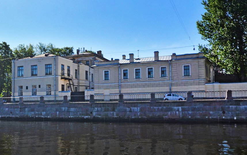 Больница им. П.П. Кащенко на набережной Фонтанки. Фото Яндекс.Панорамы