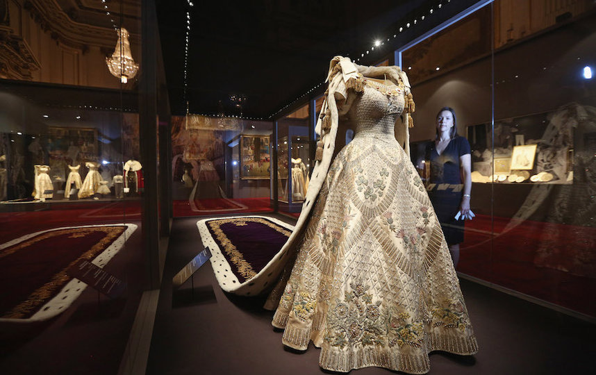 Платье Елизаветы II для коронации. Фото Getty
