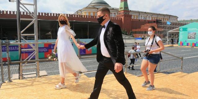 Свадьба на фестивале. Свадьба на фестивале.