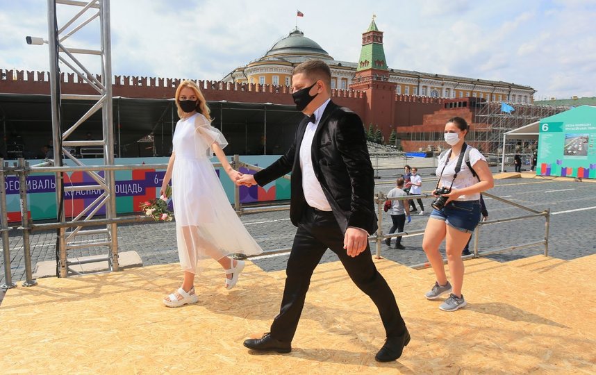 Свадьба на фестивале. Фото Василий Кузьмичёнок