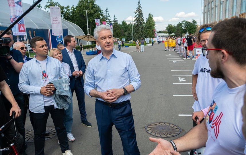 Пресс секретарь собянина фото