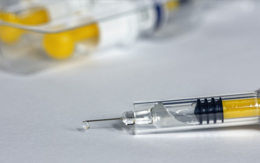 По двум вакцинам в России уже подводятся результаты клинических исследований. Фото Pixabay