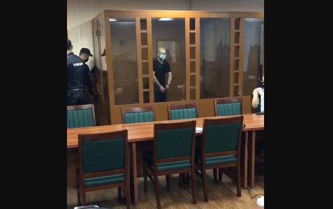 Суд оставил под стражей мужчину. Фото объединенная пресс-служба судов Петербурга, "Metro"