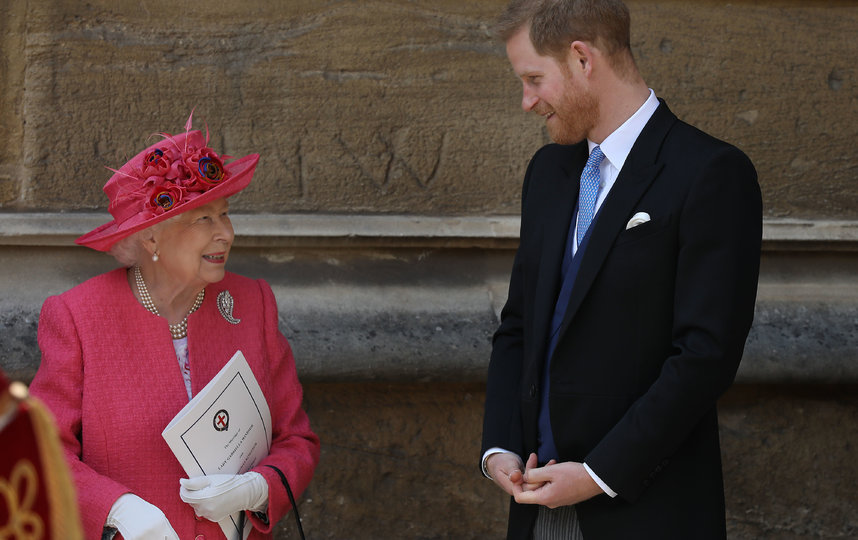 Елизавета II и принц Гарри. Фото Getty