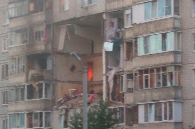 На месте взрыва в Ярославле работают кинологи – ищут людей, которые могут быть под завалами. Фото telegram-канал "Подъем"