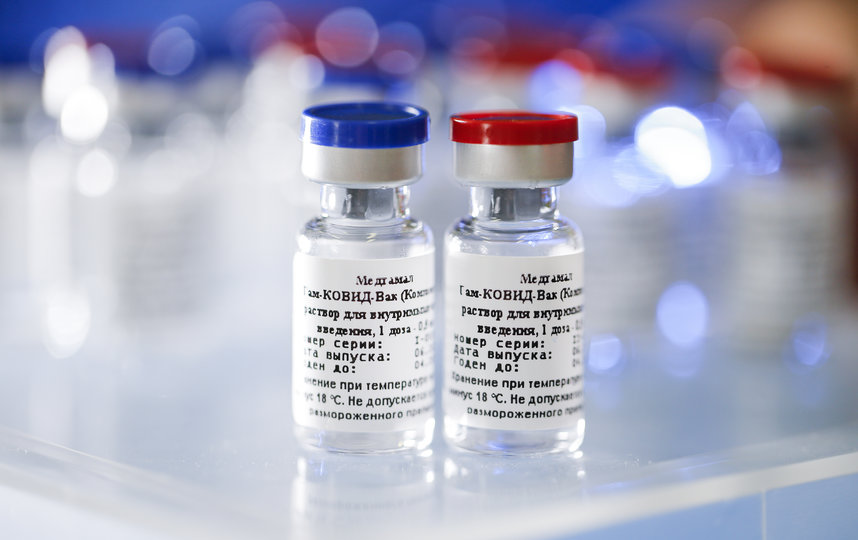 Производство первой вакцины "Спутник V" стартовало 15 августа. Фото AFP
