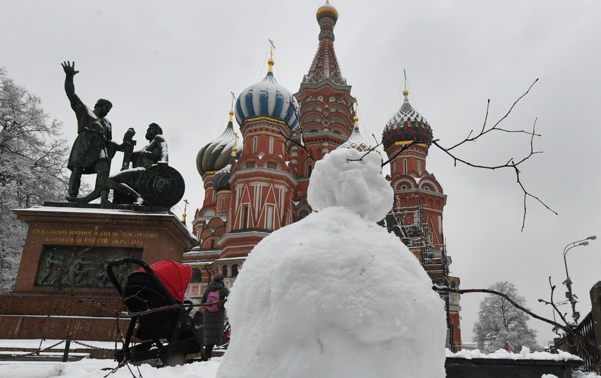 Зима придёт нескоро, но москвичей уже пугают холодами. Фото АГН "Москва" | Киселев Сергей