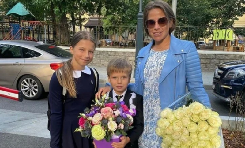 Юлия Барановская с детьми. Фото Instagram @baranovskaya_tv