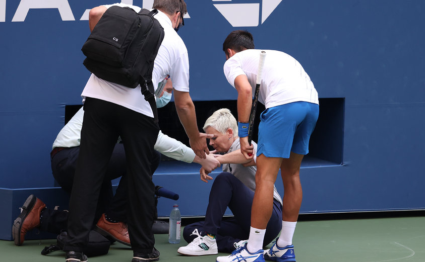 Инцидент произошёл во время поединка 1/8 финала US Open. Фото AFP.