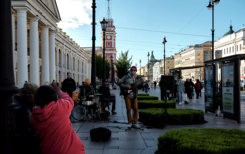 Ярослав Вейос устраивает согласованные массовые мероприятия в центре Петербурга примерно раз в неделю. Фото Алена Бобрович, "Metro"