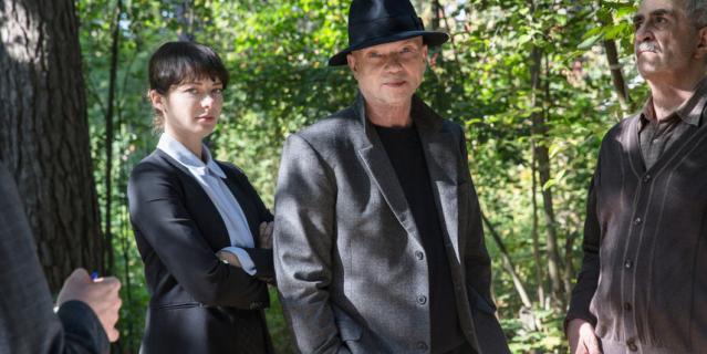 Кадр из сериала "Катран". Кадр из сериала "Катран".
