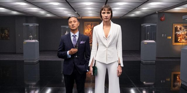 Кадр из сериала "Хелстром". Кадр из сериала "Хелстром".