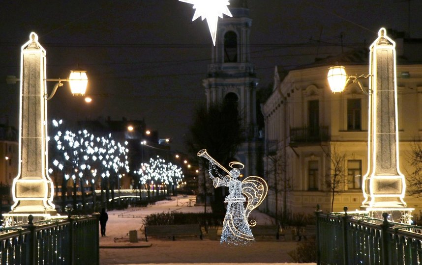 Сквер у Никольского собора. Фото Комитет по печати и взаимодействию со СМИ. Сквер у Никольского собора. Фото Комитет по печати и взаимодействию со СМИ.