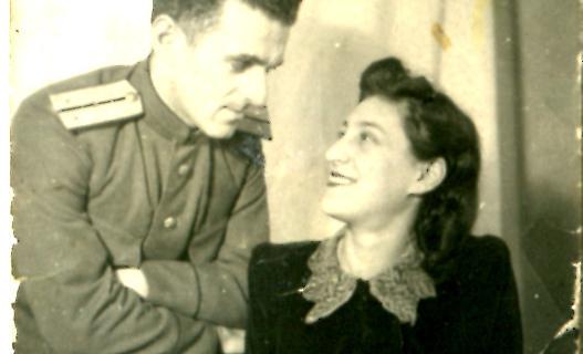 Вера и Авраам стали родителями в марте 1943 года. Вера и Авраам стали родителями в марте 1943 года.