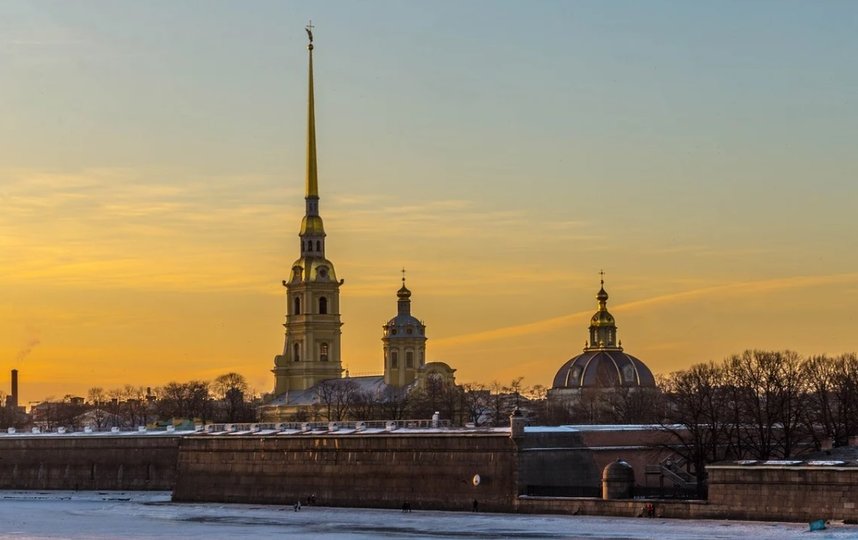 Власти Петербурга анонсировал введение новых ограничений. Фото Pixabay.
