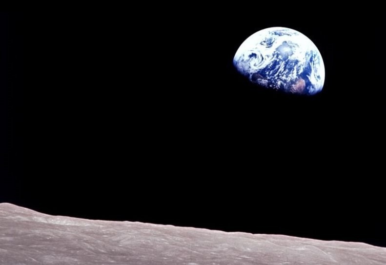 Снимок был сделан экипажем аппарата «Аполлон 8» в декабре 1968 года. Фото NASA.