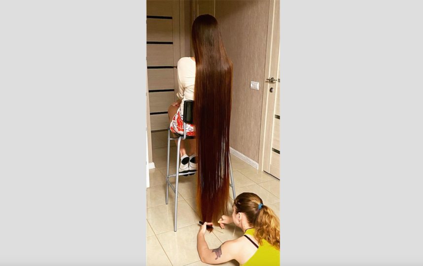 отрезала длинную косу