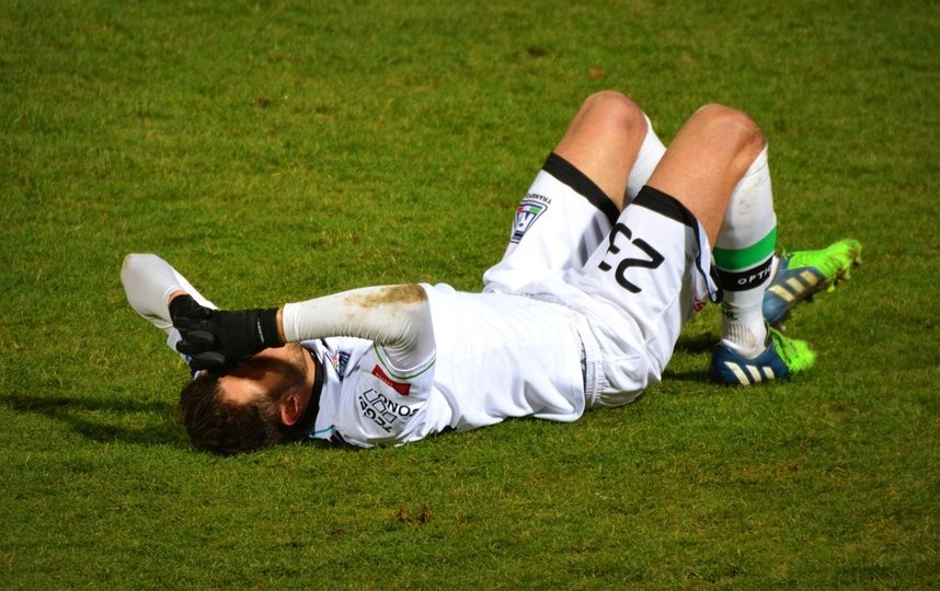 Травмы на футбольном поле очень опасны. Фото Pixabay