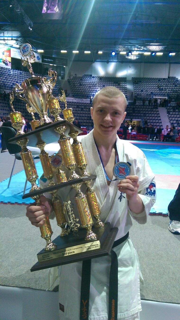 Вице-чемпион мира по карате шинкиокушинкай из Казахстана – Чех Виталий. 