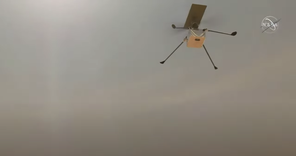 Беспилотный вертолет Ingenuity. Фото Скриншот Youtube: https://www.youtube.com/watch?v=p1KolyCqICI