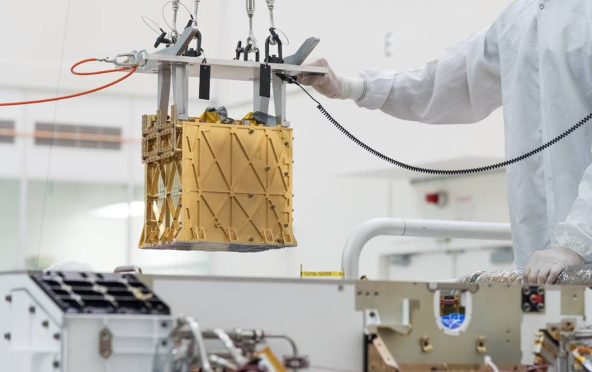 Прибор, позволивший получить кислород из атмосферы Марса. Фото NASA