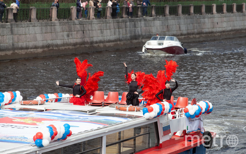 Речной карнавал-2021 в Петербурге. Фото Святослав Акимов, "Metro"