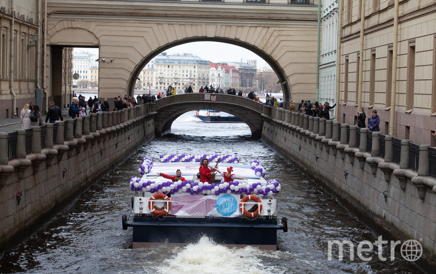 Речной карнавал-2021 в Петербурге. Фото Святослав Акимов, "Metro"